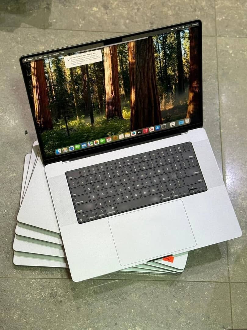 MACBOOK PRO M1 MAX