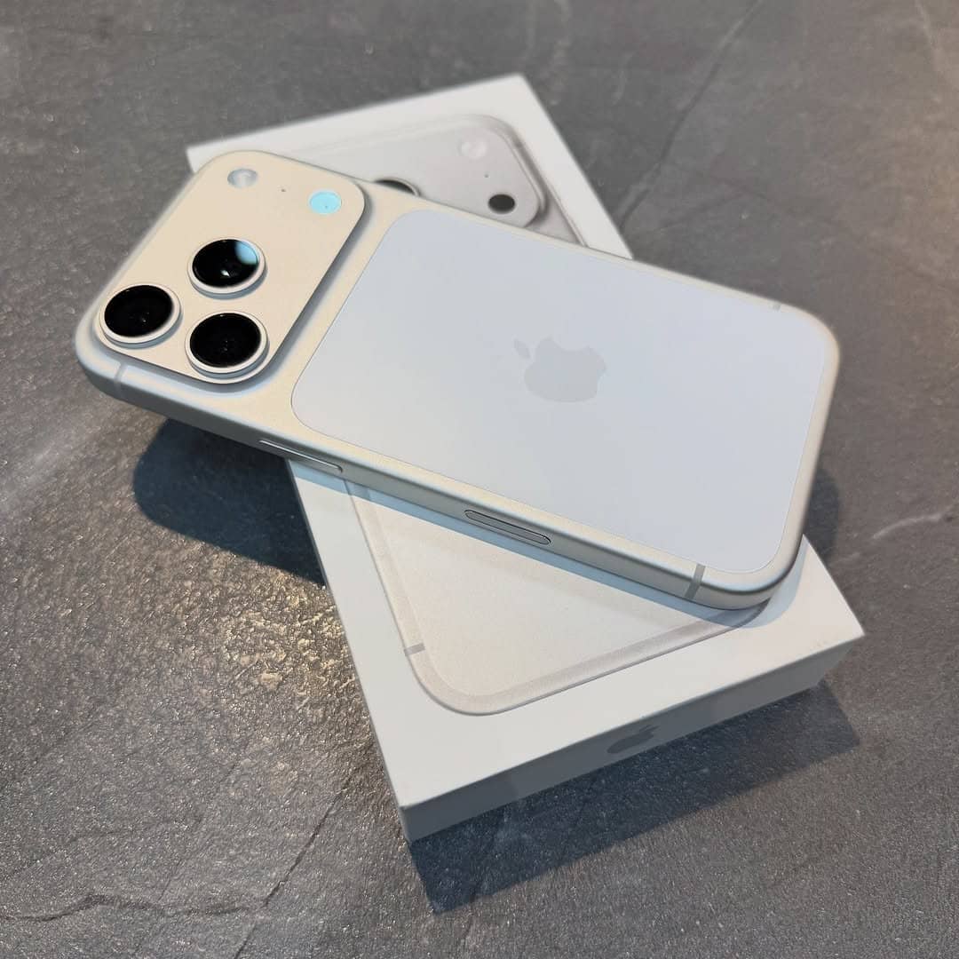 NON ACTIVE iPhone 17 PRO