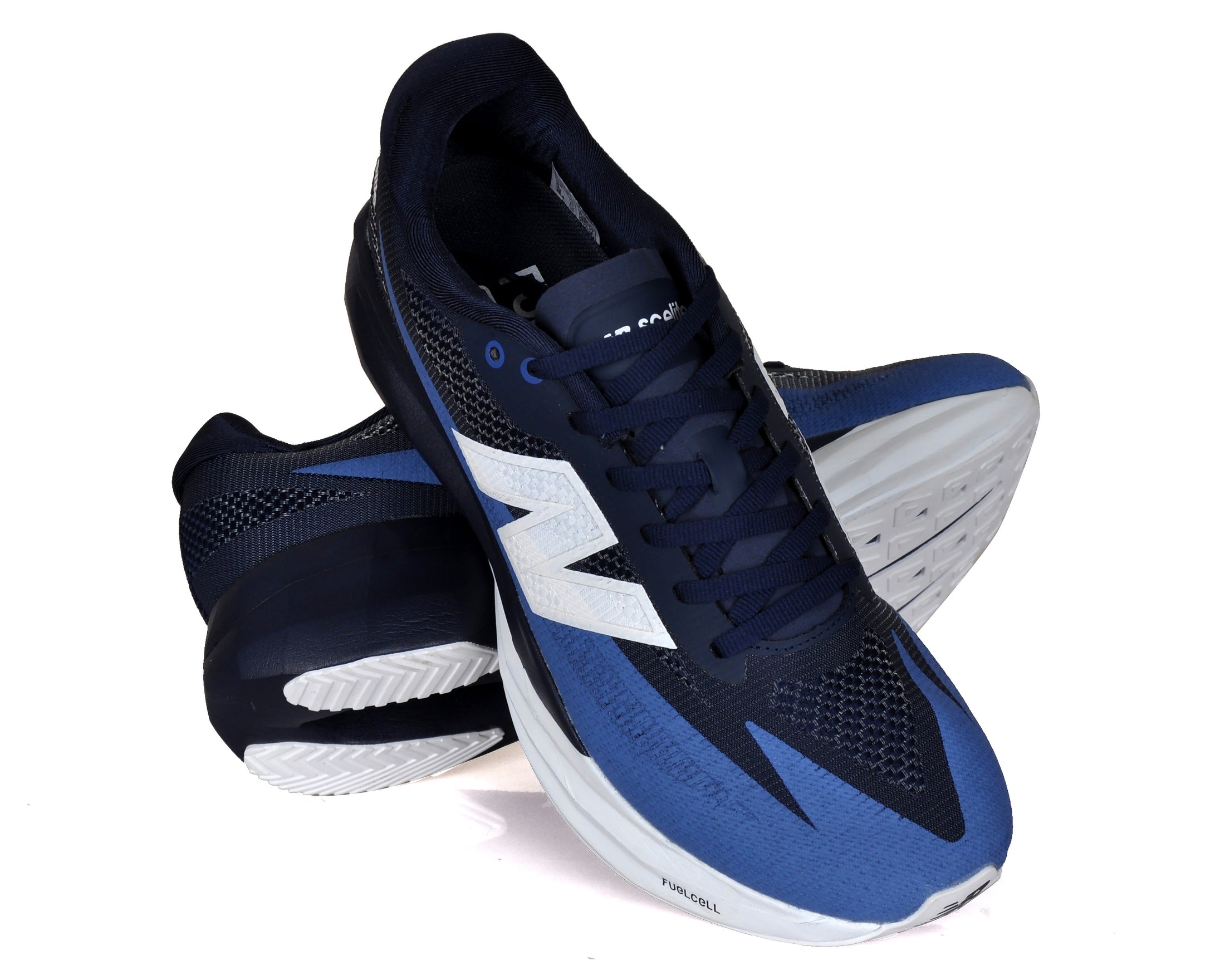 Men’s Sneakers & Athletic Shoes NB Fuel Cell Rebel v4
