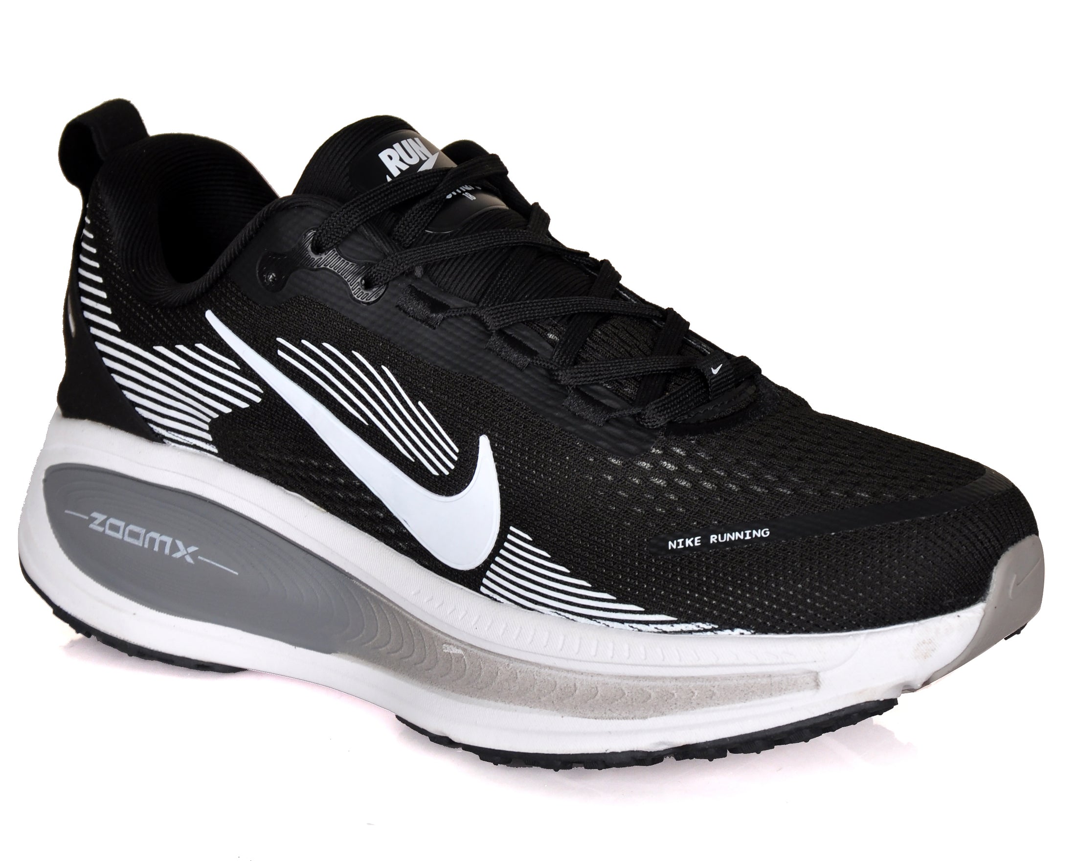 Nike Vomero 18 Sneakers