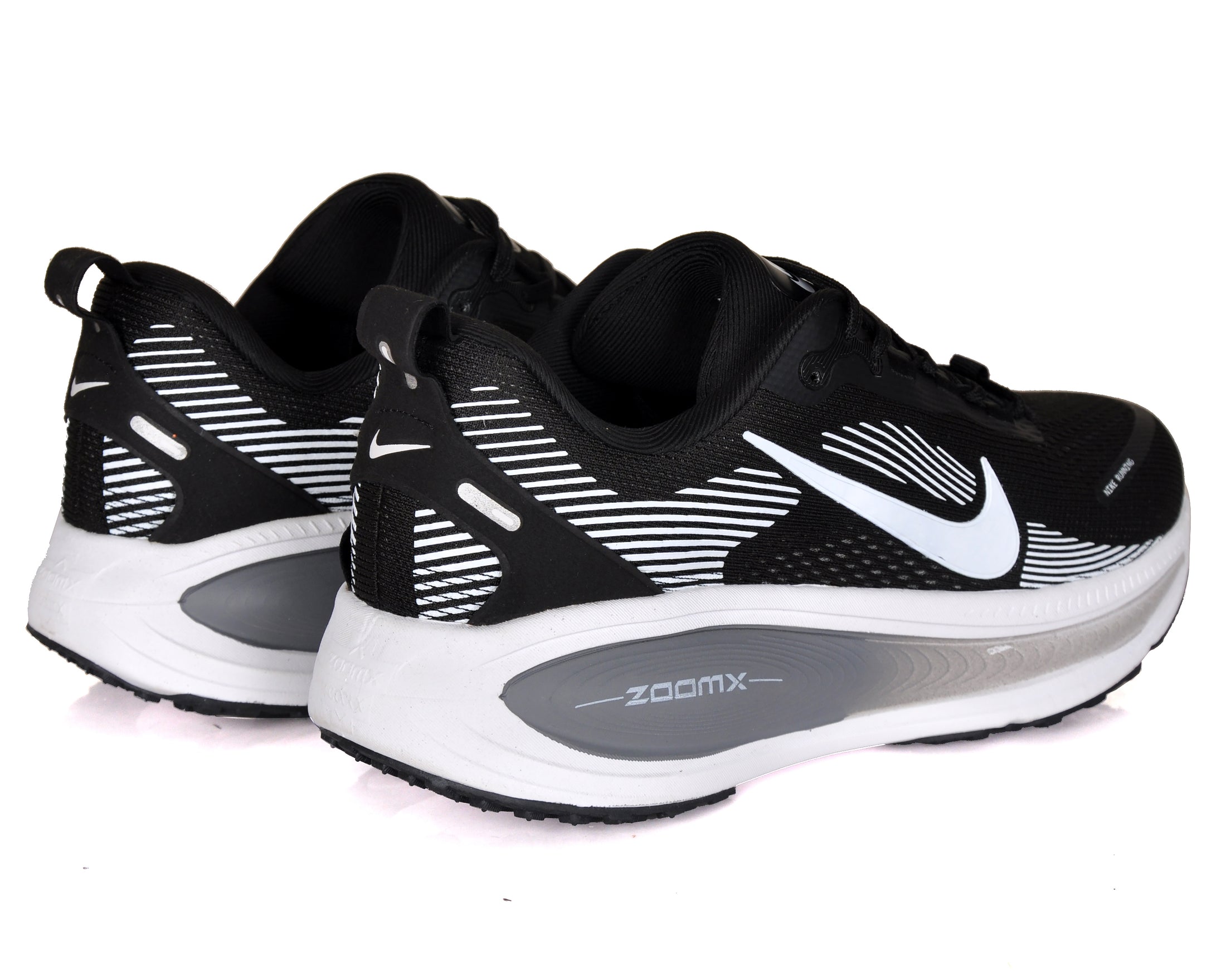 Nike Vomero 18 Sneakers