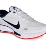 Journey Run Nike White Sneakers