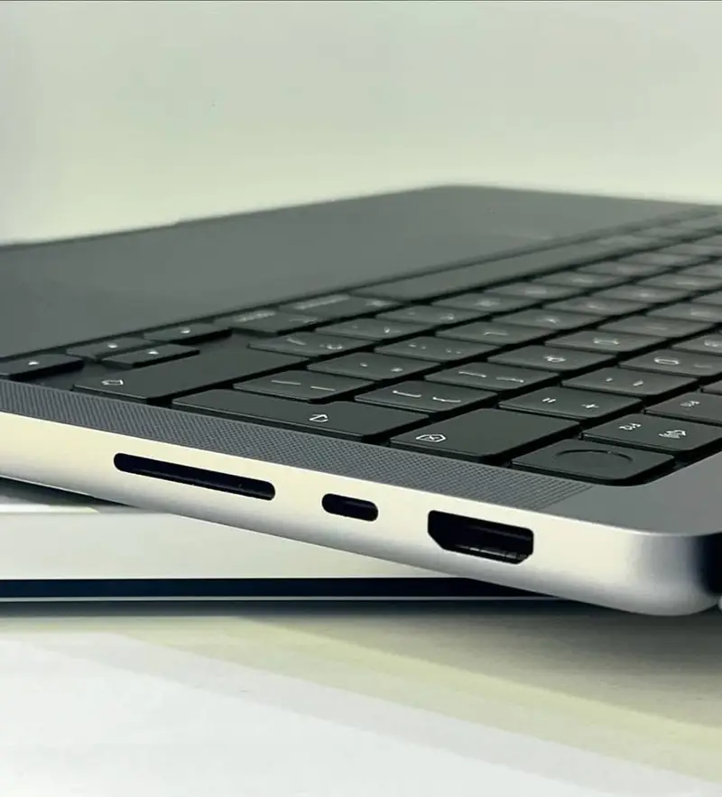 PRO 2021 APPLE MACBOOK PRO M1 PRO