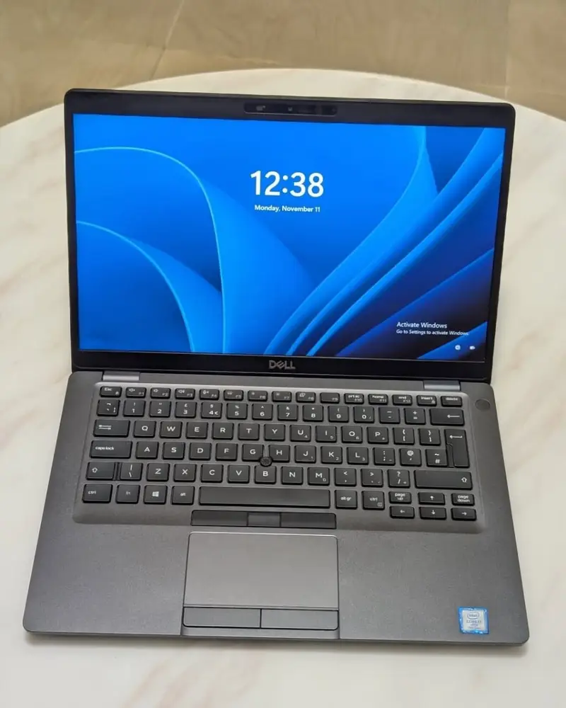 DELL LATITUDE 5400 [Core i7]