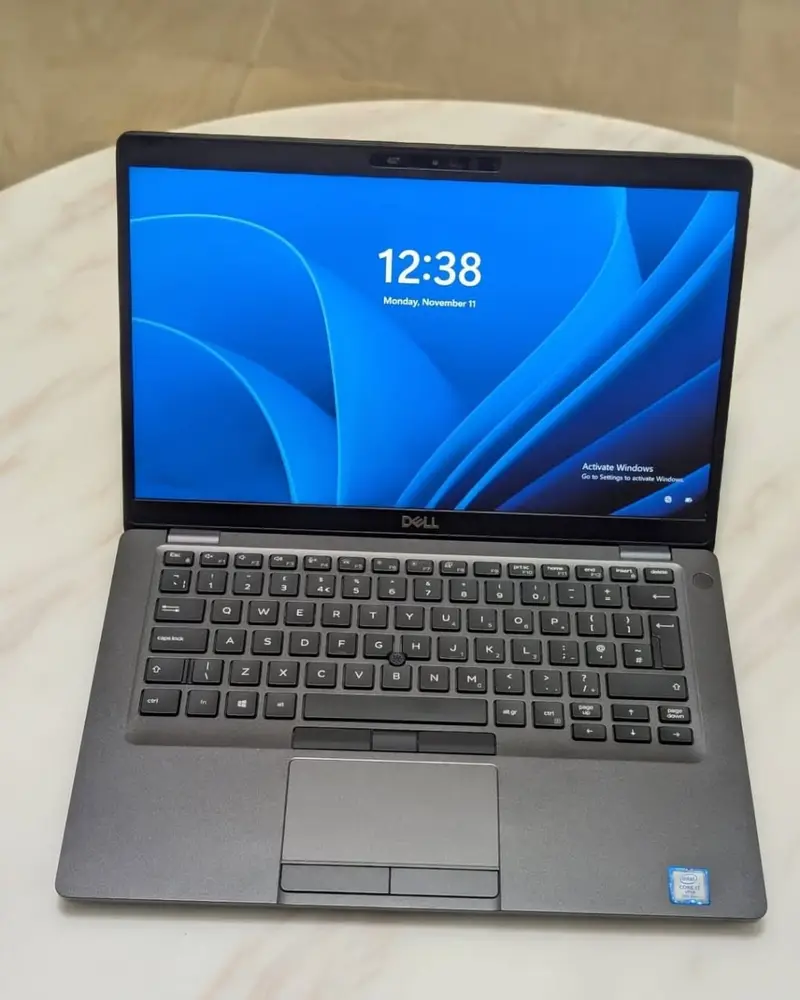 DELL LATITUDE 5400 [Core i7]