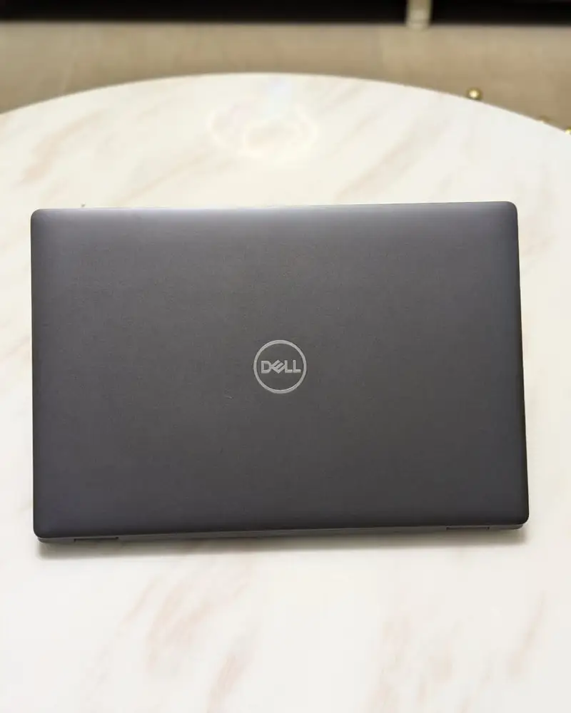 DELL LATITUDE 5400 [Core i7]