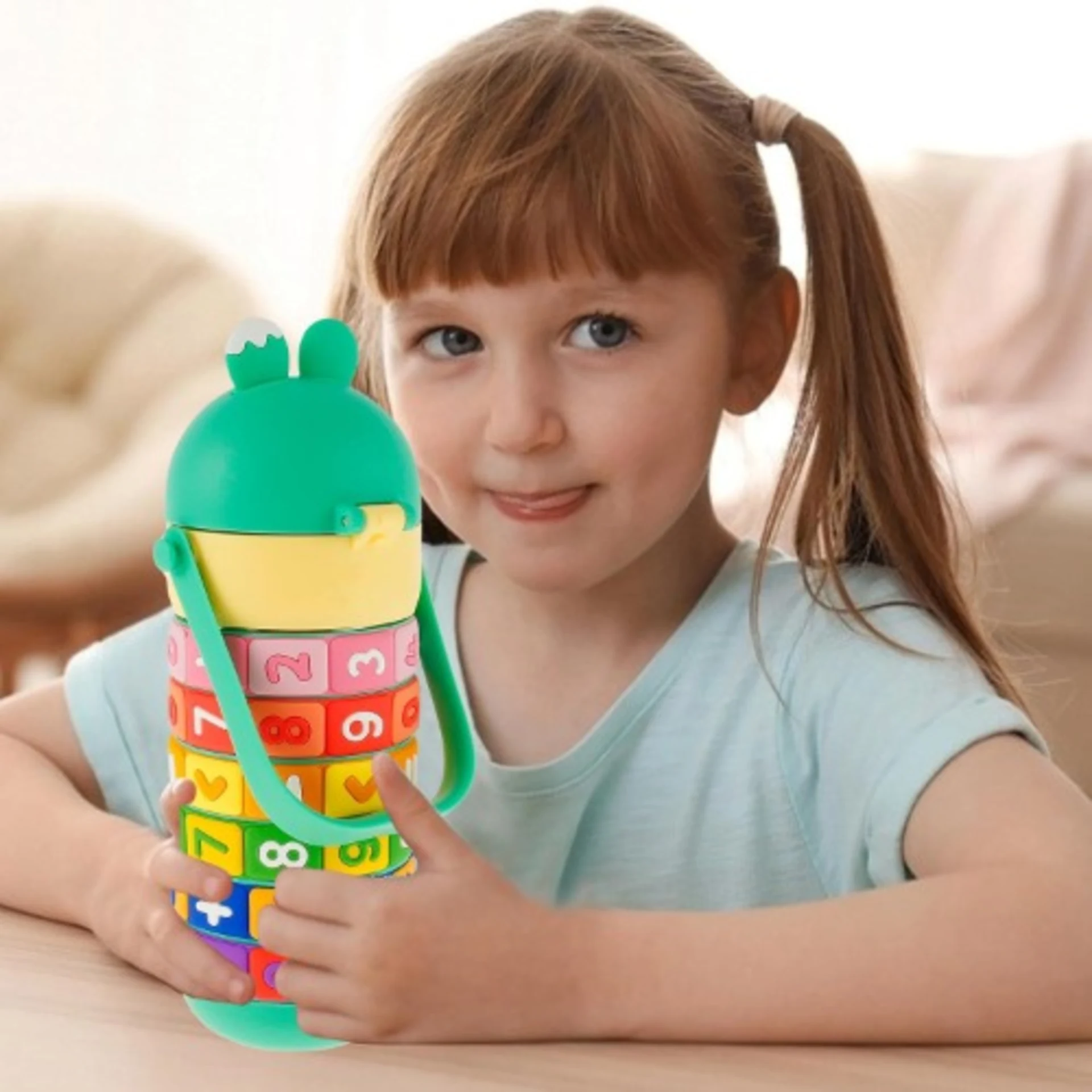 Spin Fun Insulated Mathematics Vacuum Kids Water Bottle -green