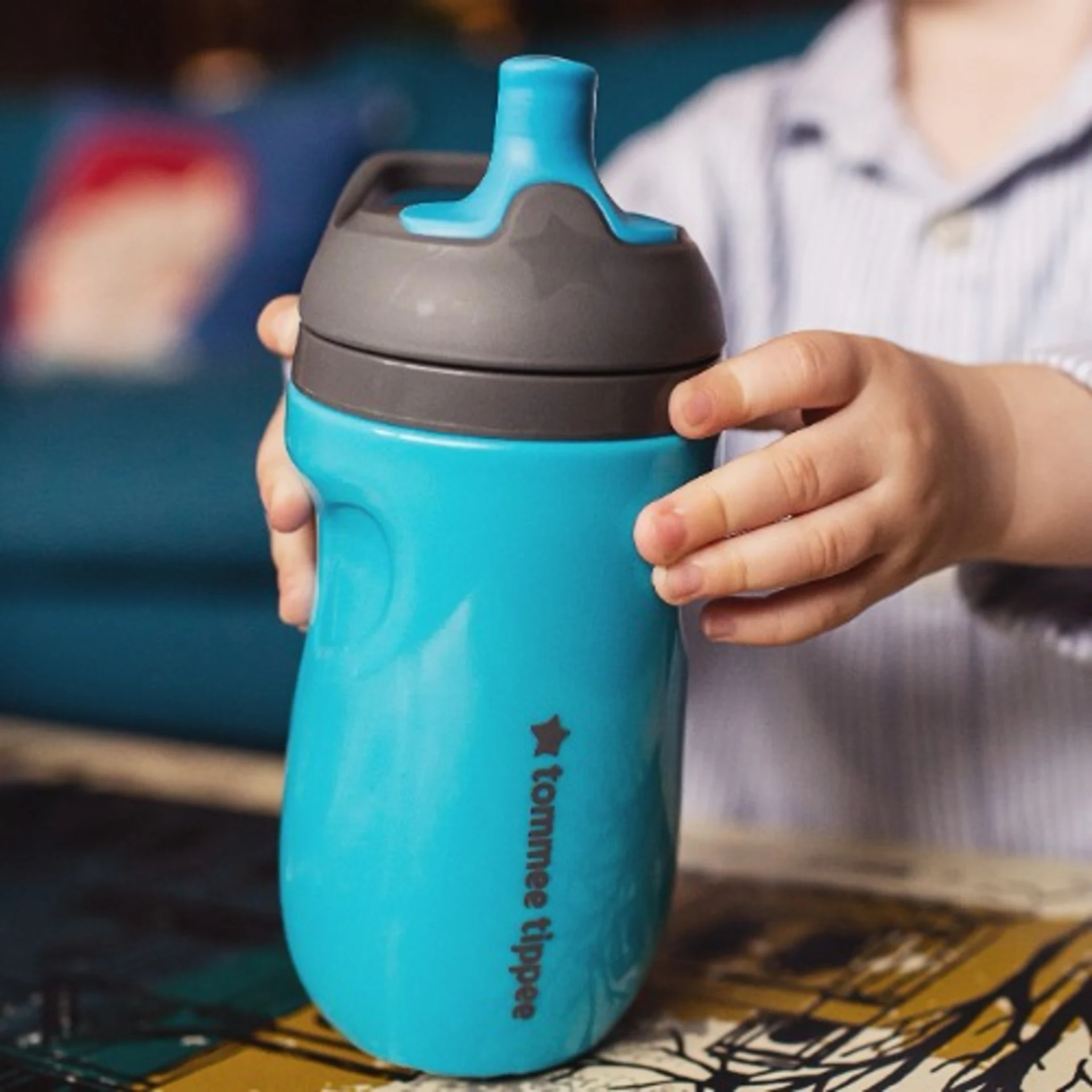 Tommee Tippee Insulated Sportee Toddler Water Bottle Sippy – Blue – 266ml