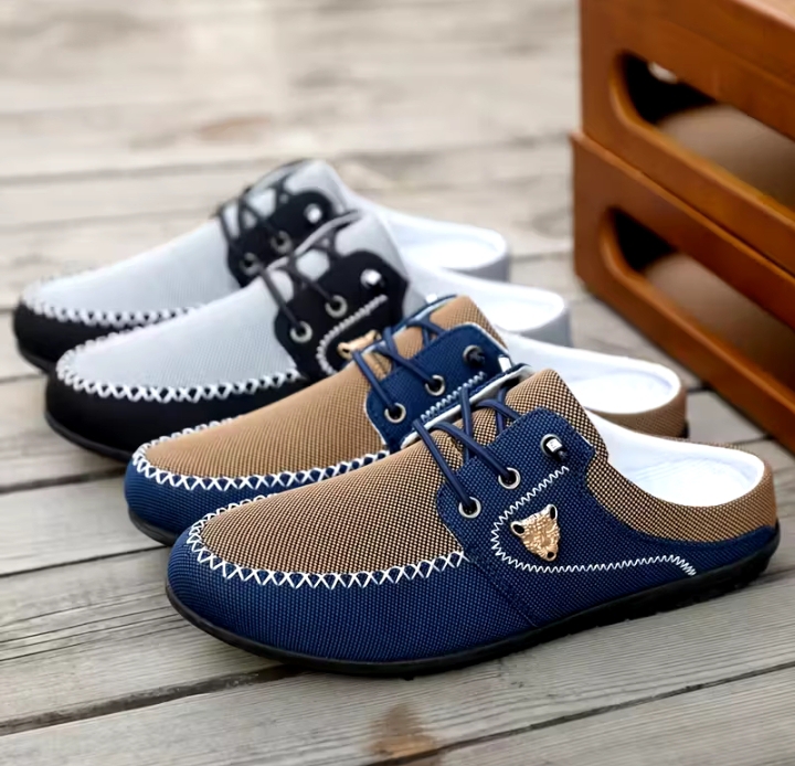 1 Pair of Handcrafted Men’s Fashionable Multi-Functional Slip-On Casual Shoes