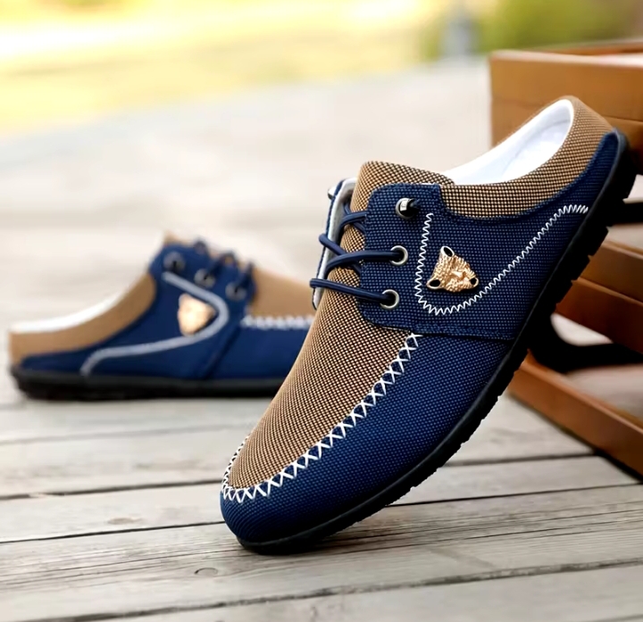 1 Pair of Handcrafted Men’s Fashionable Multi-Functional Slip-On Casual Shoes