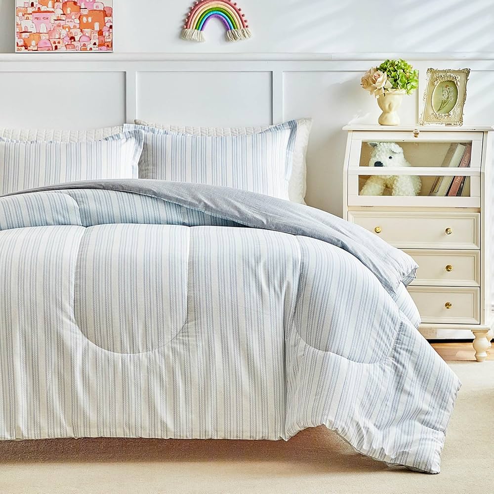 Joyreap 3pcs Cotton Comforter Set Queen, Light Blue Stripes Stylish Design, Soft Cozy Lightweight Bedding Comforter Set for All Seasons- 88×88 inches
