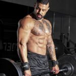 DMoose Fitness Weight Lifting Hooks (Pair) for Deadlifts, Pull Ups, Rows & Shrugs – Anti-Rip Nylon Strap Hand Grips with Thick Wrist Padding – Heavy Duty Wrist Straps for Weightlifting & Gym Workouts