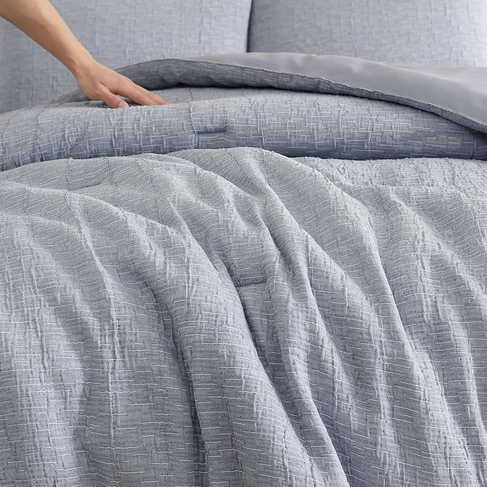 Nautica – Twin Comforter Set, Textured Chambray Bedding with Matching Sham, Medium-Weight for Year Round Use, Dorm Essentials, Oek-Tex Certified (Nautical Stitch Grey)