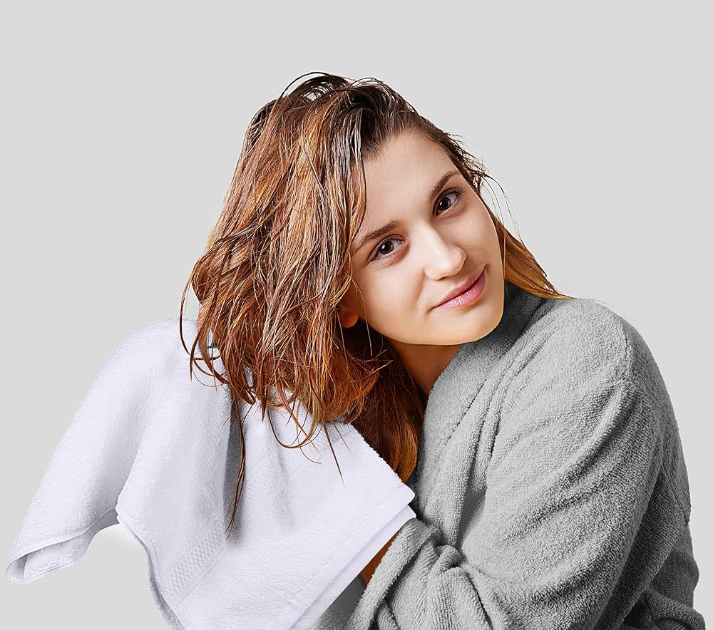 Utopia Towels 8 Piece Luxury Towel Set – Majestic Plush, Super Absorbent & Quicker-to-Dry, Thick 100% Ring Spun Cotton Towels for Bathroom, Spa & Hotel – 2 Bath, 2 Hand, 4 Washcloths, White