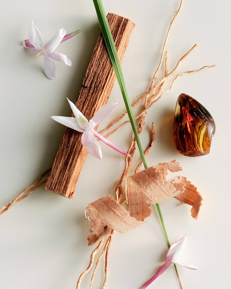 Maison Louis Marie – No.04 Bois de Balincourt Soy Wax Candle | Luxury Fragrance​s​ for a Modern World (8.5 oz | 240 g)